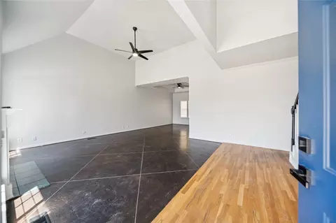 Entry Way - 3023 E 89th Pl, Tulsa, OK 74137 photo 2 of 3