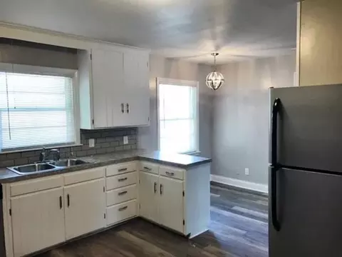 2533 E 7th St, Tulsa, OK 74104 photo 5