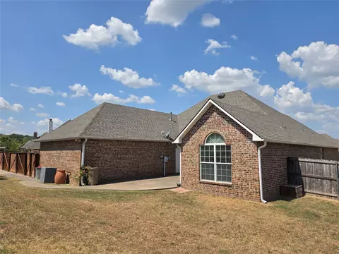 Exterior - 823 Cypress Dr, Ada, OK 74820 photo 4 of 6