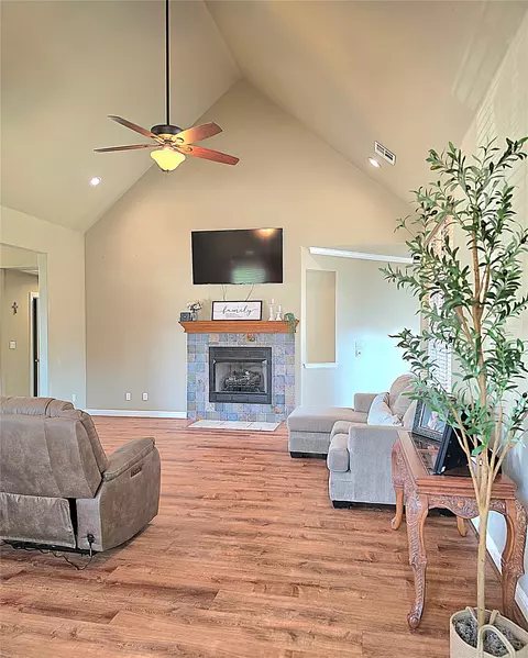 Living - 823 Cypress Dr, Ada, OK 74820 photo 1 of 2
