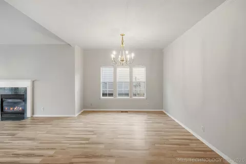 Living - 3005 E 90th Pl, Tulsa, OK 74137 photo 4 of 5