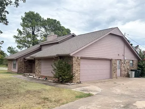 Exterior - 618 S Timberridge Dr S, Cushing, OK 74023 photo 3 of 6