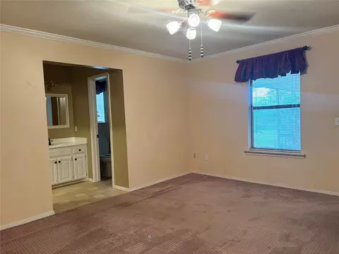 Bedroom - 618 S Timberridge Dr S, Cushing, OK 74023 photo 6 of 7