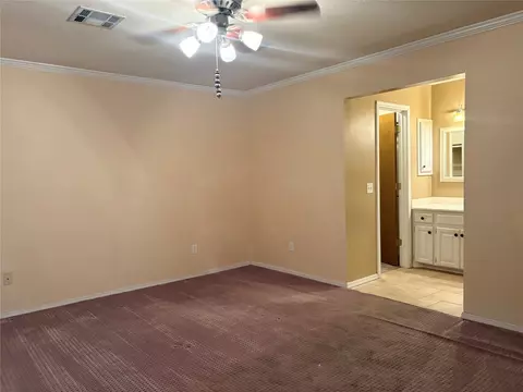 Bedroom - 618 S Timberridge Dr S, Cushing, OK 74023 photo 7 of 7