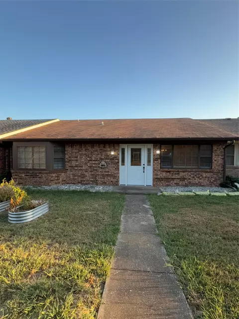 1432 S Stoneridge Mnr, Ardmore, OK 73401