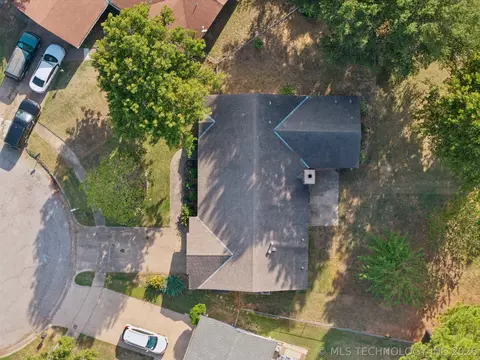 View/Area - 10817 E 26th Pl, Tulsa, OK 74129 photo 2 of 2