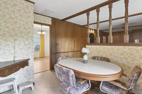 Dining - 10817 E 26th Pl, Tulsa, OK 74129 photo 1 of 1