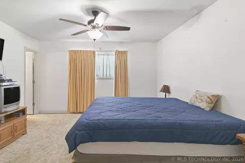 Bedroom - 10817 E 26th Pl, Tulsa, OK 74129 photo 5 of 6