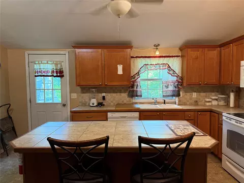 Kitchen - Undisclosed, Watts, OK 74964 photo 2 of 3