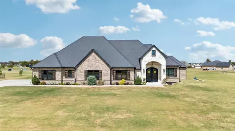 102 Rustic Ln, Pryor, OK 74361