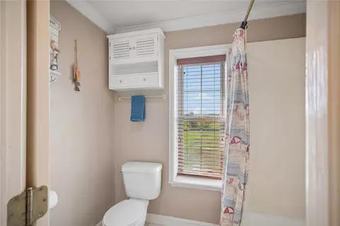 Bath - 7901 N Highway 72, Haskell, OK 74436 photo 3 of 10
