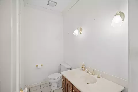 Bath - 7901 N Highway 72, Haskell, OK 74436 photo 1 of 10