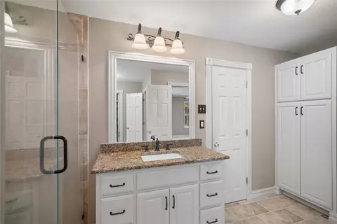 Bath - 7901 N Highway 72, Haskell, OK 74436 photo 8 of 10