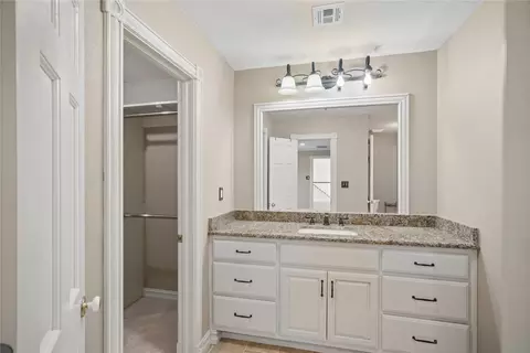 Bath - 7901 N Highway 72, Haskell, OK 74436 photo 7 of 10