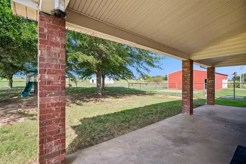 Exterior - 7901 N Highway 72, Haskell, OK 74436 photo 7 of 13