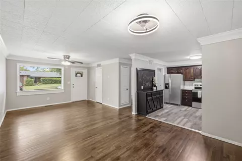 Living - 6620 E 27th St, Tulsa, OK 74129 photo 3 of 3