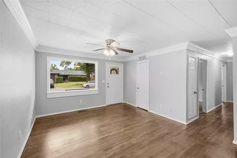 Entry Way - 6620 E 27th St, Tulsa, OK 74129 photo 1 of 3