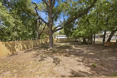 Exterior - 812 W 5th St, Ada, OK 74820 photo 3 of 5