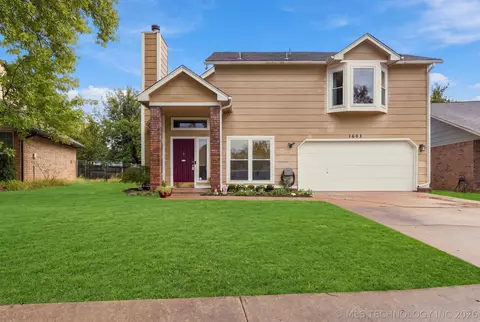 1603 W Gary St, Broken Arrow, OK 74012