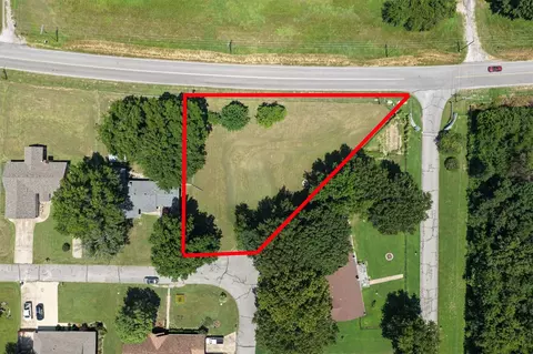 W 11th Street, Sand Springs, OK 74063