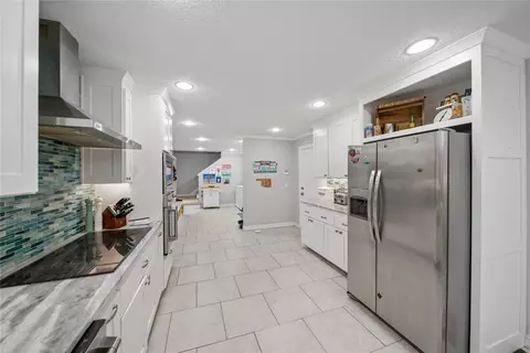 Kitchen - 6549 E 86th St, Tulsa, OK 74133 photo 5 of 7