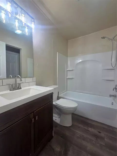 Bath - 11038 E 16th St, Tulsa, OK 74128 photo 1 of 2