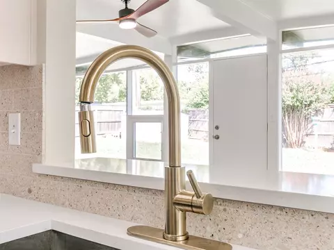 Kitchen - 5357 E 26th Pl, Tulsa, OK 74114 photo 3 of 5