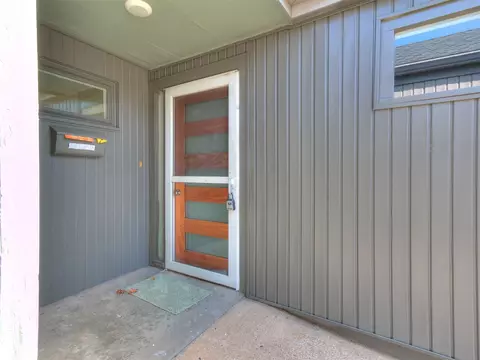 Exterior - 5357 E 26th Pl, Tulsa, OK 74114 photo 3 of 9