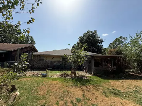 Exterior - 10161 E 23rd St, Tulsa, OK 74129 photo 4 of 4