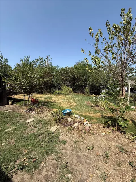 Exterior - 10161 E 23rd St, Tulsa, OK 74129 photo 3 of 4
