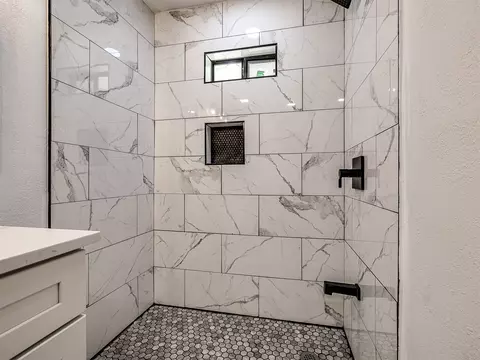 Bath - 4023 E Virgin St, Tulsa, OK 74115 photo 6 of 6