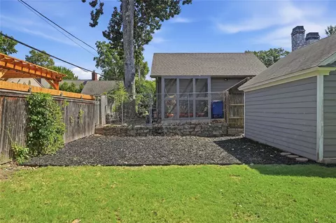Exterior - 2135 E 25th Pl, Tulsa, OK 74114 photo 13 of 16