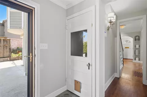Entry Way - 2135 E 25th Pl, Tulsa, OK 74114 photo 9 of 11