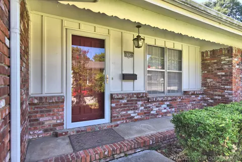 Exterior - 5736 E 63rd Pl, Tulsa, OK 74136 photo 1 of 6