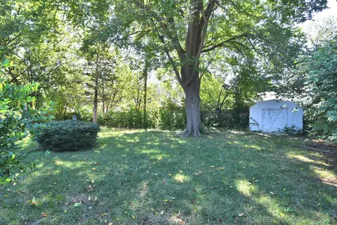 Exterior - 5736 E 63rd Pl, Tulsa, OK 74136 photo 3 of 6