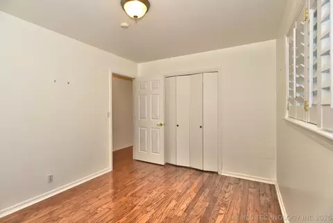 Bedroom - 5736 E 63rd Pl, Tulsa, OK 74136 photo 6 of 8