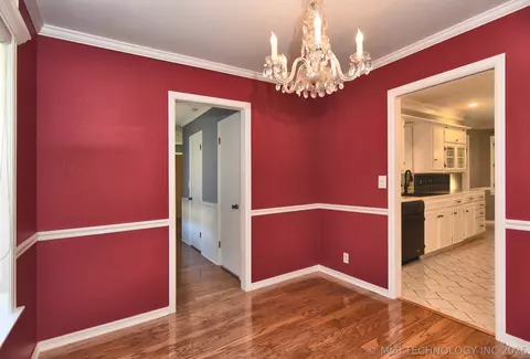 Dining - 5736 E 63rd Pl, Tulsa, OK 74136 photo 1 of 1