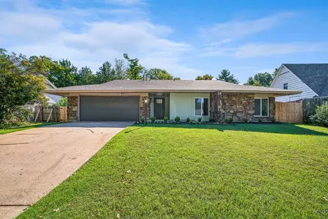 2992 E 77th St, Tulsa, OK 74136