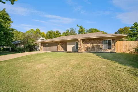 Exterior - 2992 E 77th St, Tulsa, OK 74136 photo 7 of 7