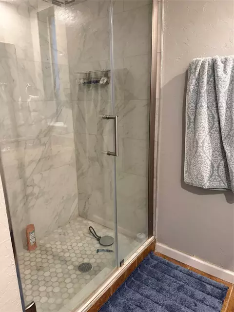 Bath - 4326 E 67th Street 579, Tulsa, OK 74136 photo 6 of 6