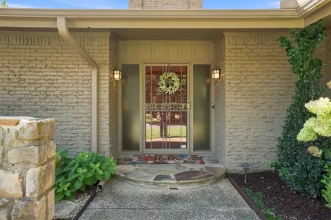 Entry Way - 6316 E 57th Pl, Tulsa, OK 74135 photo 1 of 2