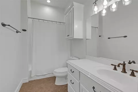 Bath - 4752 E 114th St NW, Tulsa, OK 74137 photo 6 of 9