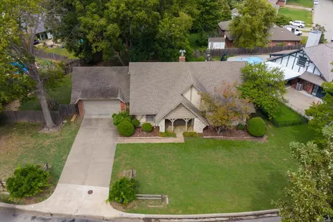 View/Area - 6915 E 78th Pl, Tulsa, OK 74133 photo 1 of 5