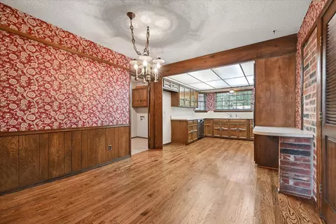 Dining - 6915 E 78th Pl, Tulsa, OK 74133 photo 1 of 2