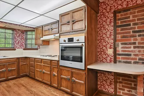 Kitchen - 6915 E 78th Pl, Tulsa, OK 74133 photo 2 of 3
