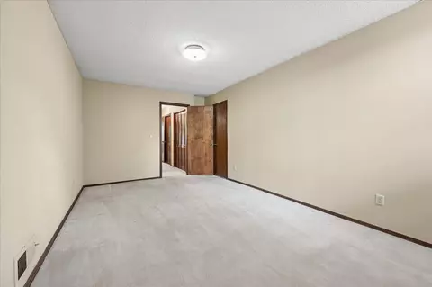Bedroom - 6915 E 78th Pl, Tulsa, OK 74133 photo 9 of 9
