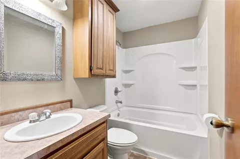 Bath - 212 Duncan Ave, Checotah, OK 74426 photo 1 of 2