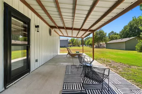 Exterior - 420942 E 1168 Rd, Eufaula, OK 74432 photo 9 of 13