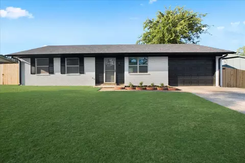 Exterior - 13178 E 29th St, Tulsa, OK 74134 photo 2 of 5