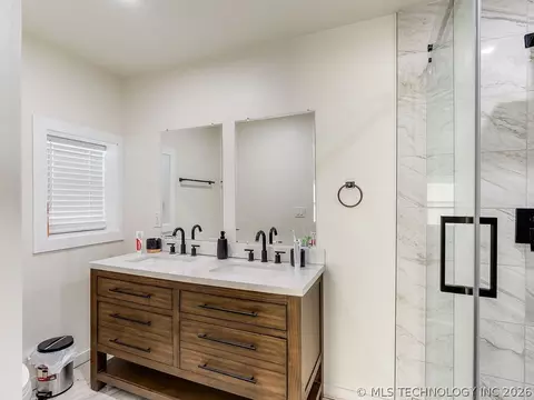 Bath - 120 Pruitt Rd, Ada, OK 74820 photo 1 of 7